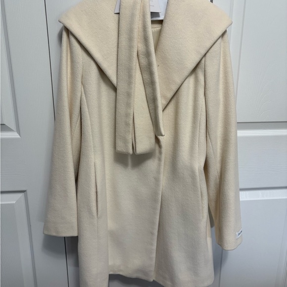 Calvin Klein Jackets & Blazers - Calvin Klein Cream Jacket Sophisticated Style